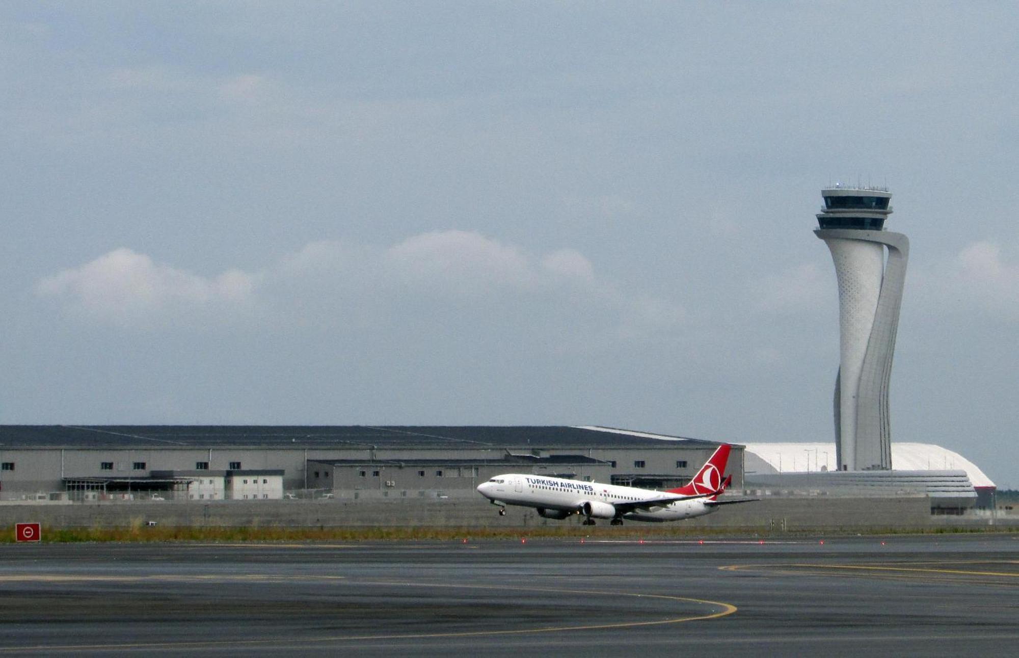 Neighbor Airport Apartment Arnavutkoy Eksteriør billede
